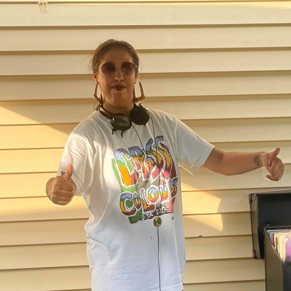 Meet your Posher, Elysa - Picture 1 of 1